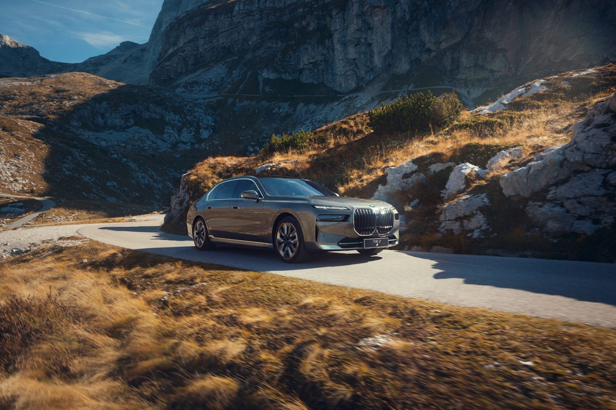 BMW I7